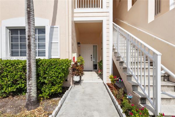 Caribbean Isles Villas, 2741 NE 4th St #103, Homestead, Florida 33033, image 2