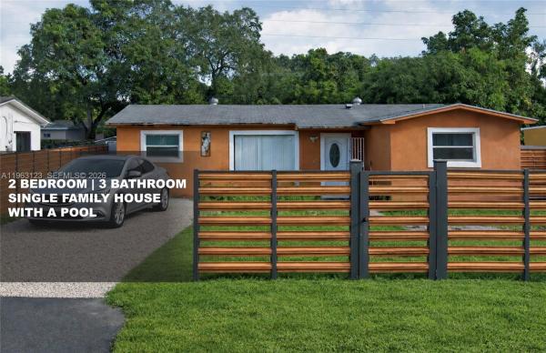 471 NE 162nd St #1a, Unincorporated Dade County, Florida 33162, image 1