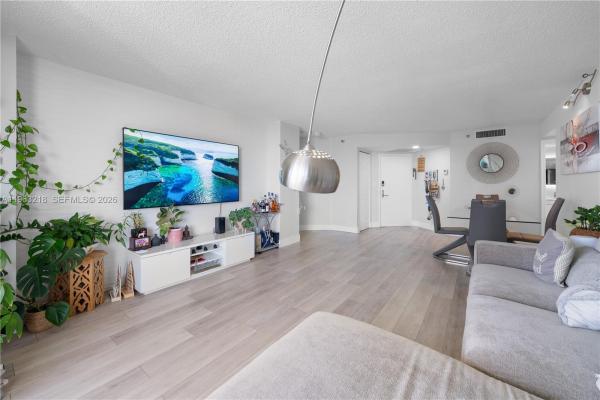 Mystic Pointe Tower 500, 3530 Mystic Pointe Dr #1406, Aventura, Florida 33180, image 1