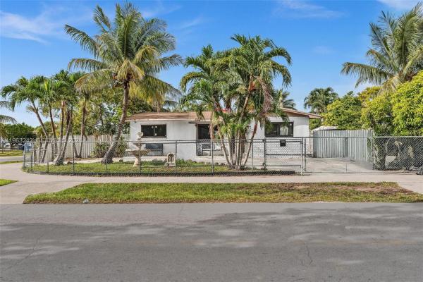 Palmland Homes South, 14902 SW 297th Ter, Leisure City, Florida 33033, image 3