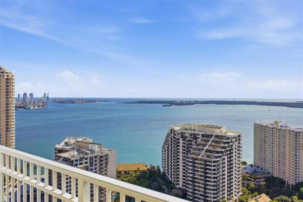 Courts Brickell Key, 801 Brickell Key Blvd #3209, Miami, Florida 33131, image 2