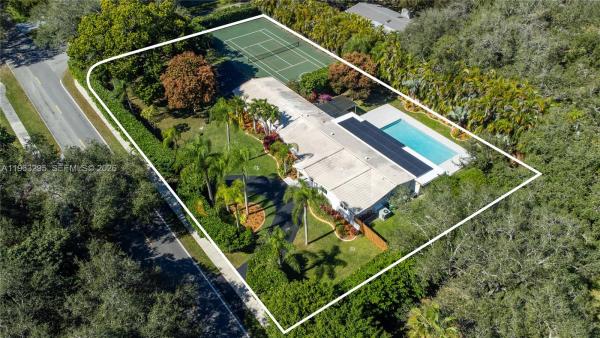 8295 SW 116th St, Unincorporated Dade County, Florida 33156, image 1