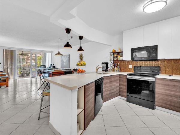 1770 NE 191st St #116-1, Unincorporated Dade County, Florida 33179, image 1