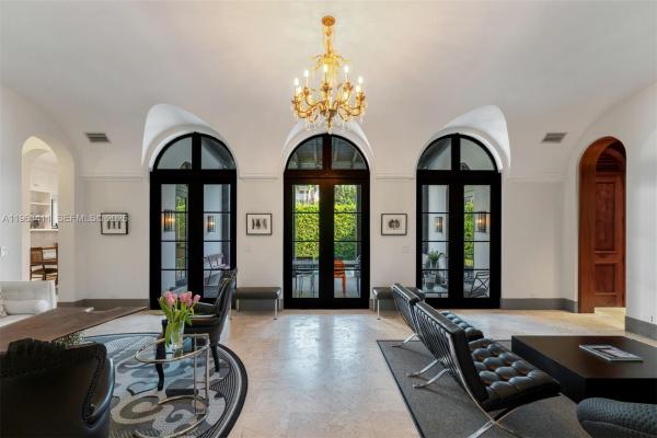 Tropical Isle Homes, 465 Hampton Ln, Key Biscayne, Florida 33149, image 2