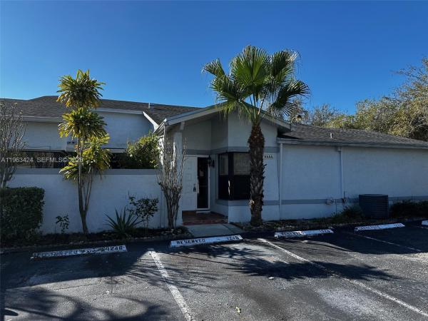 6444 SW 152nd Cir Pl #12-44, Unincorporated Dade County, Florida 33193, image 1