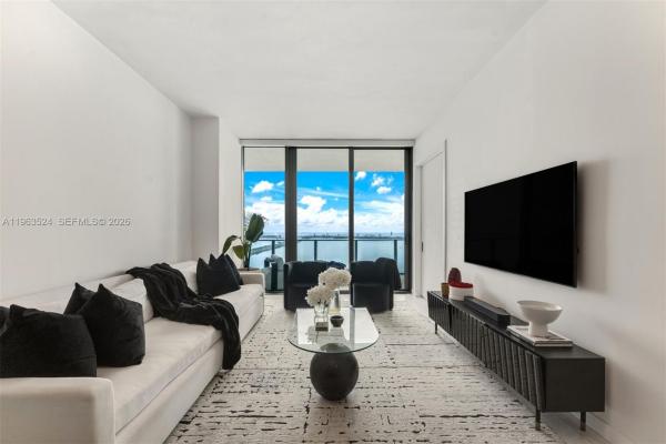 Gran Paraiso, 480 NE 31st St #4002, Miami, Florida 33137, image 2