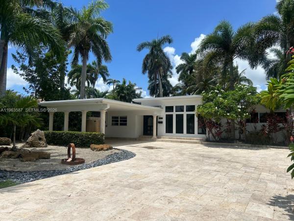 Hollywood Lakes, 827 N Southlake Dr #827, Hollywood, Florida 33019, image 1