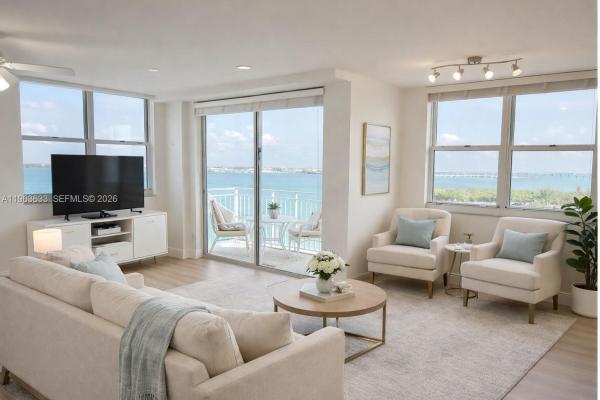 Isola, Miami, Florida 33131, image 1