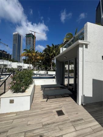 Paramount Miami Worldcenter, 851 NE 1st Ave #7, Miami, Florida 33132, image 3