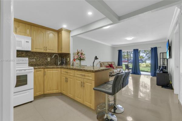 El Palmar, 17101 NW 57th Ave #110, Miami Gardens, Florida 33055, image 2