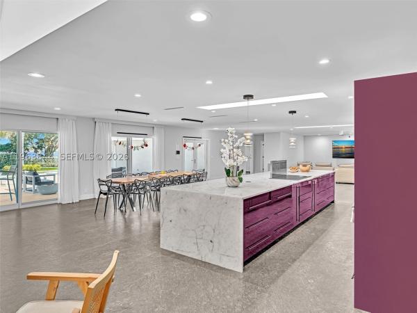 Hollywood Lakes, 840 S Southlake Dr, Hollywood, Florida 33019, image 2