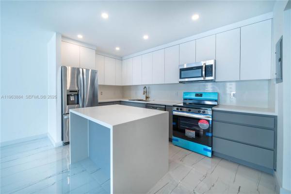 Oceanview B, 19380 Collins Ave #1105, Sunny Isles Beach, Florida 33160, image 1