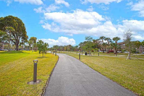 Ivanhoe At Century Village, 1301 SW 135th Ter #413J, Pembroke Pines, Florida 33027, image 3