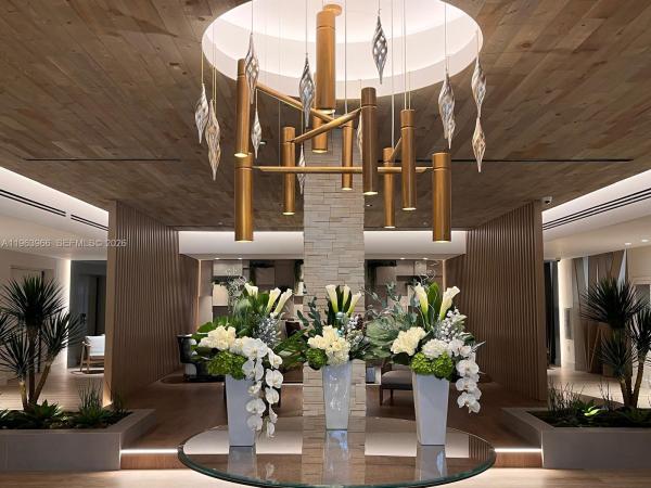 Roney Palace, 2301 Collins Ave #543, Miami Beach, Florida 33139, image 1