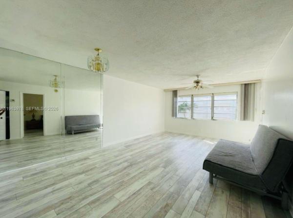 Gulfstream Garden, 410 SE 2nd St #210, Hallandale Beach, Florida 33009, image 2