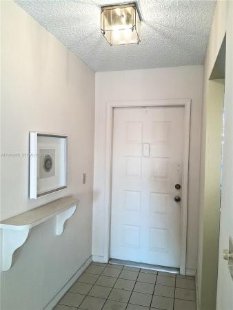 Sunrise Lakes 4, 10456 NW 24th Pl #206, Sunrise, Florida 33322, image 2