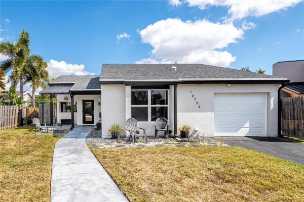 Bonaventure Lakes, 16794 Royal Poinciana Dr, Weston, Florida 33326, image 1