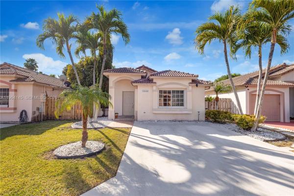 Brighton's Meadow Trace, 14144 SW 149th Pl, Country Walk, Florida 33196, image 2