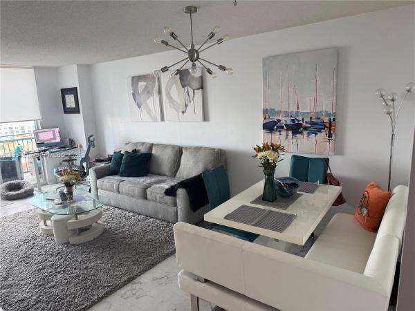 Yacht Club At Portofino, 90 Alton Rd #1407, Miami Beach, Florida 33139, image 2