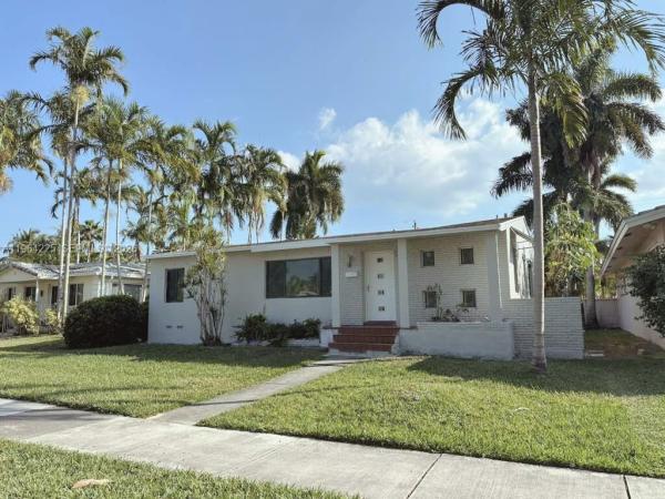 Hollywood Lakes, 926 Polk St, Hollywood, Florida 33019, image 1