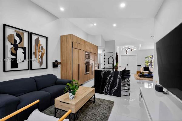 Walden Lake, 160 SW 206th Ave, Pembroke Pines, Florida 33029, image 1