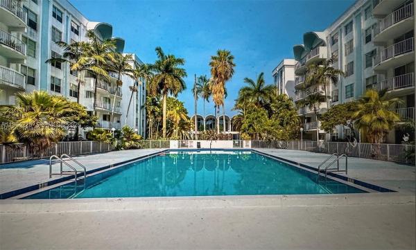 496 NW 165th Street Rd #D-614, Unincorporated Dade County, Florida 33169, image 1