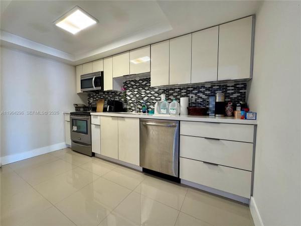 Del Prado South Towers, 18011 Biscayne Blvd #1802-1, Aventura, Florida 33160, image 1
