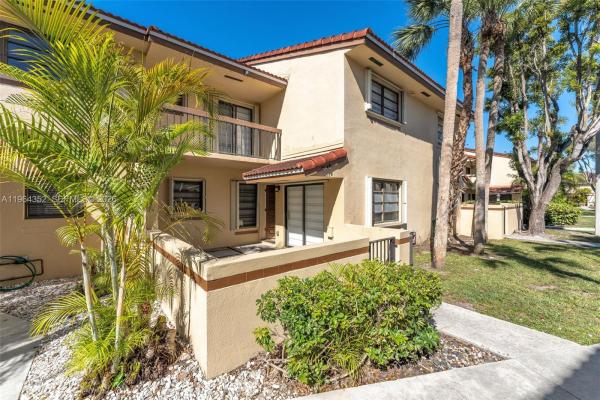 Kendall Lakes East Patio Homes, 6346 SW 136th Ct #H110, Kendale Lakes, Florida 33183, image 3