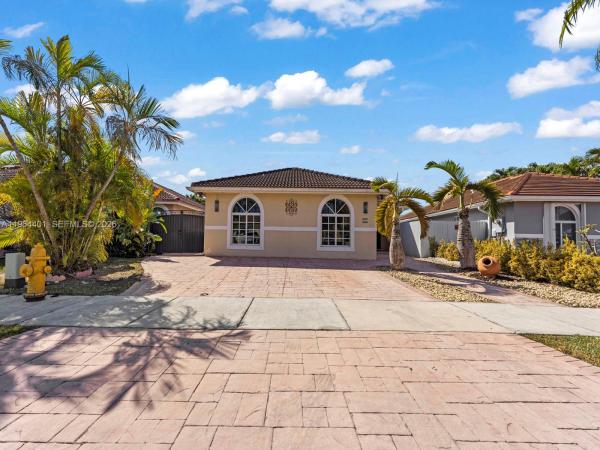 Bird Lakes South, 4962 SW 143rd Ave, Kendale Lakes, Florida 33175, image 3
