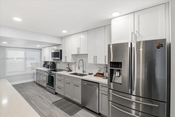 The Trellises At Jacaranda, 958 Mockingbird Ln #514, Plantation, Florida 33324, image 1