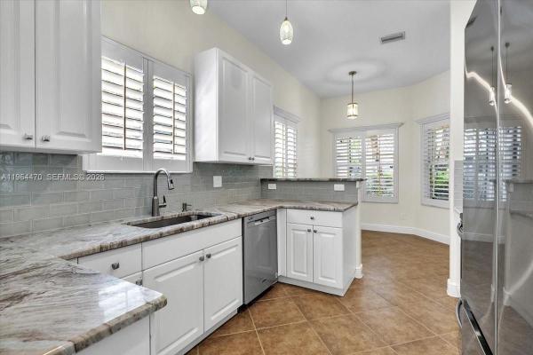 Villa Vistana At Vineyards, 837 Vistana Cir, Naples, Florida 34119, image 1