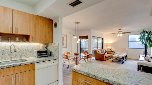 Quatraine, 20120 NE 3rd Ct #08, Ives Estates, Florida 33179, image 3