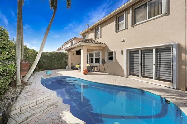 Highlands At Kendall, 9465 SW 155th Ave, The Hammocks, Florida 33196, image 2