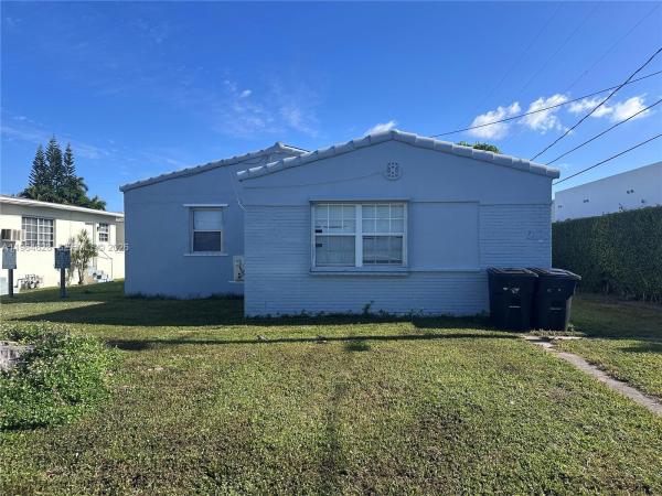 Isle Of Normandy, 2125 Bay Dr #C, Miami Beach, Florida 33141, image 1