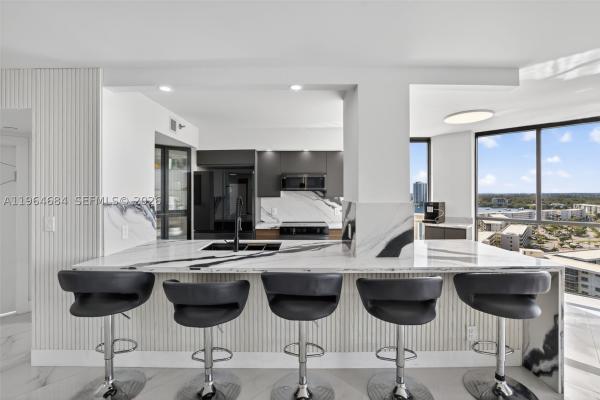 1000 Island Boulevard, 1000 W Island Blvd #1710, Aventura, Florida 33160, image 2