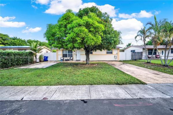 Collier City, 2771 NW 8th St, Pompano Beach, Florida 33069, image 1