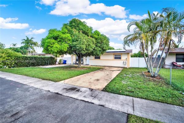 Collier City, 2771 NW 8th St, Pompano Beach, Florida 33069, image 2