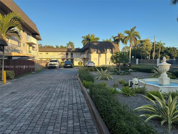 Gallowood, 8475 SW 94th St #228E, Kendall, Florida 33156, image 2