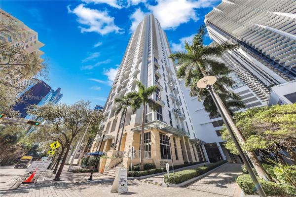 1050 Tower, 1050 Brickell Ave #422, Miami, Florida 33131, image 2
