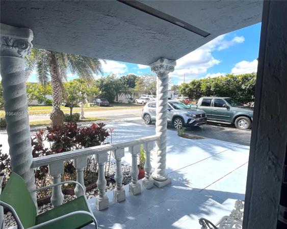 Eureka Manor, 12271 SW 187th St, South Miami Heights, Florida 33177, image 2