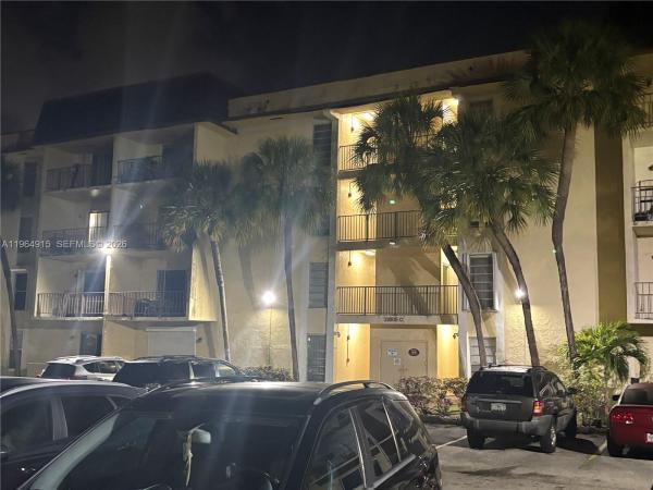 Capri Gardens, 11905 NE 2nd Ave #C306, North Miami, Florida 33161, image 1