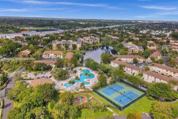 6609 SW 116th Pl #E, Unincorporated Dade County, Florida 33173, image 1