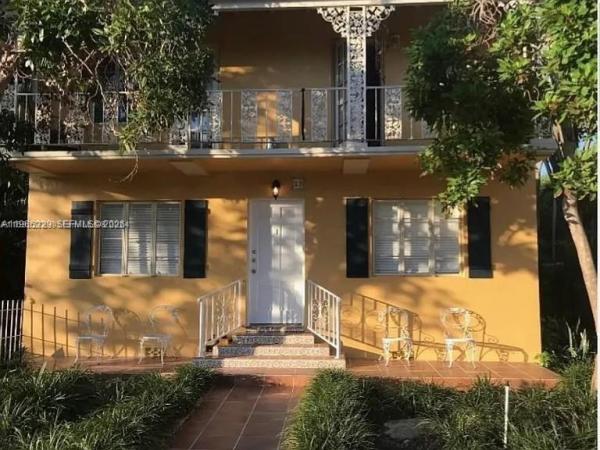 23 Majorca Ave #1, Coral Gables, Florida 33134, image 1