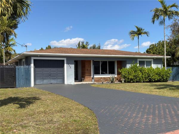 265 NE 151st St, Unincorporated Dade County, Florida 33162, image 1