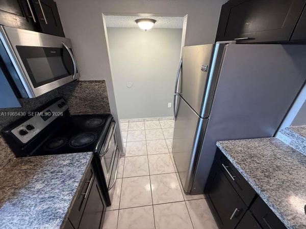 Westhaven, 2721 NW 23rd Ct #4, Miami, Florida 33142, image 2