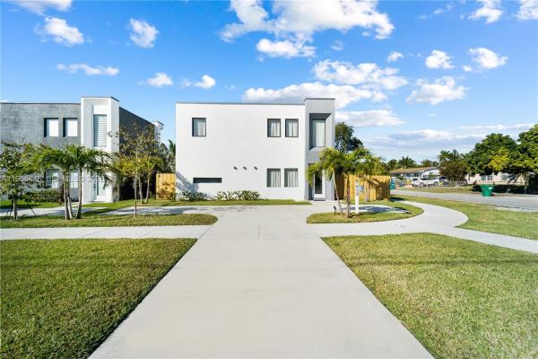 New South Miami Heights, 18700 SW 117th Ave, South Miami Heights, Florida 33177, image 3