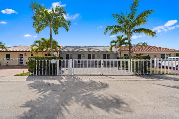 Royale Green, 13006 SW 51st St, Kendale Lakes, Florida 33175, image 2