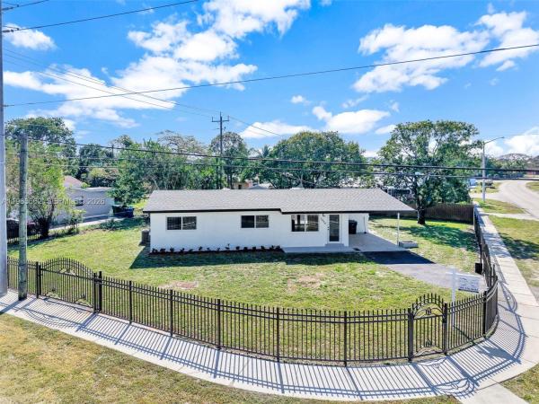 Scott Lake Manor, 1370 NW 173rd Ter, Miami Gardens, Florida 33169, image 1