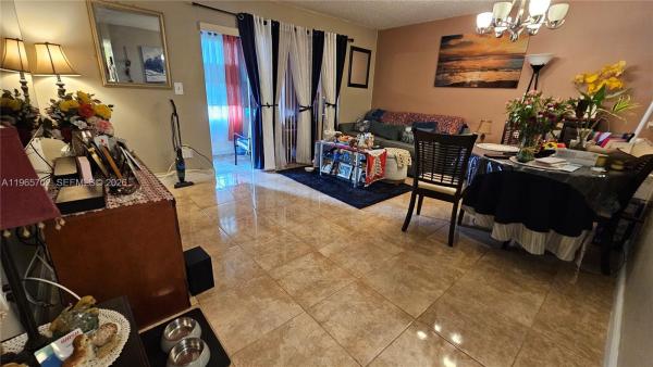 Sabal Palm Village, 4980 E Sabal Palm Blvd #132, Tamarac, Florida 33319, image 1