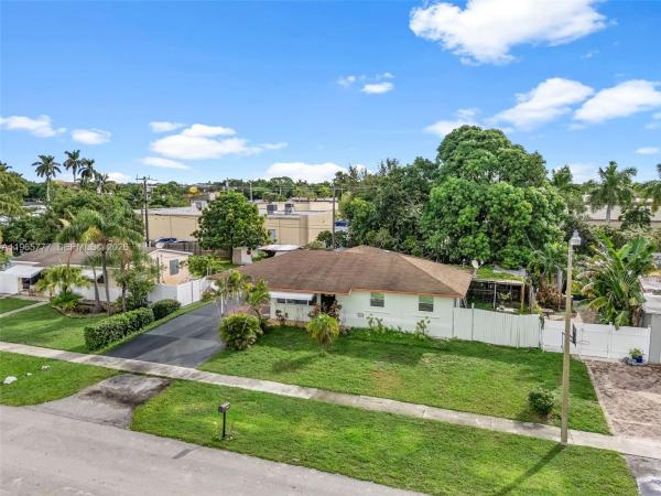 Palm Springs Village, 136 Cayman Dr, Palm Springs, Florida 33461, image 1